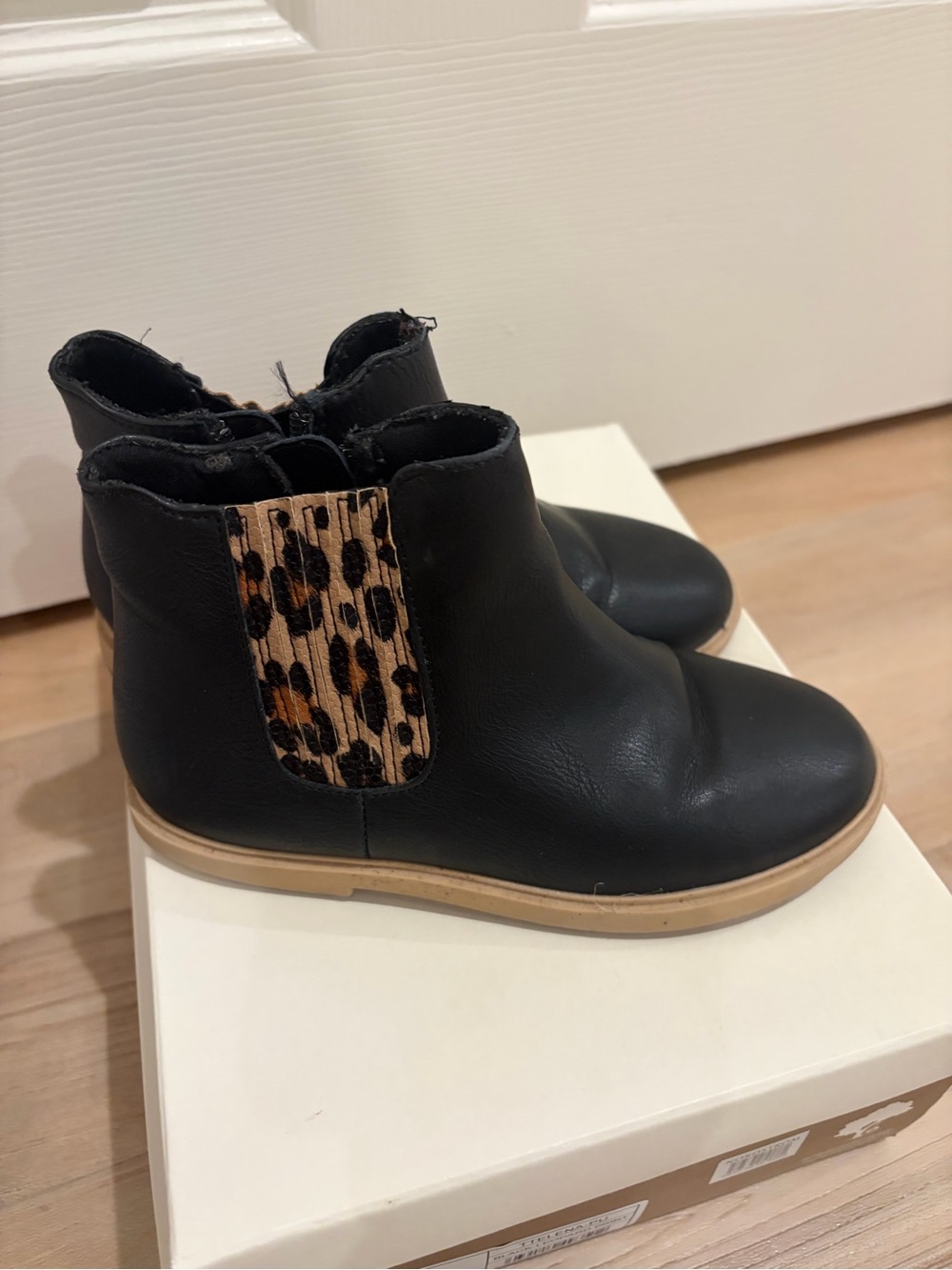 Tucker and Tate size 11 boots girls